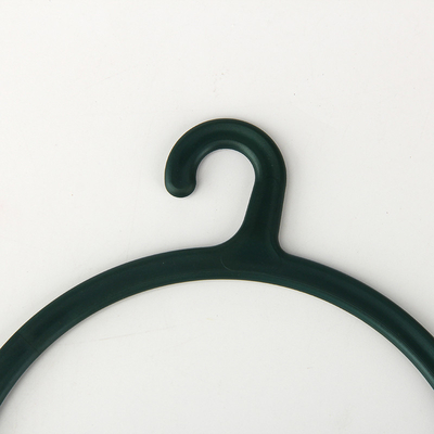 Groene Kleur om Plastic Sjaal Hangers Aangepast Logo For Retail Store