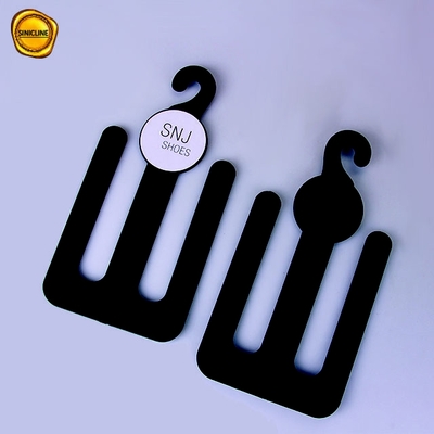 In reliëf gemaakte Foliedruk Logo Custom Plastic Hangers 2mm Dikke 2.5mm