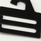 Zwarte PS Plastic de Bandhangers 6.1X7.4CM van de Haakvertoning Aangepast Logo Accept